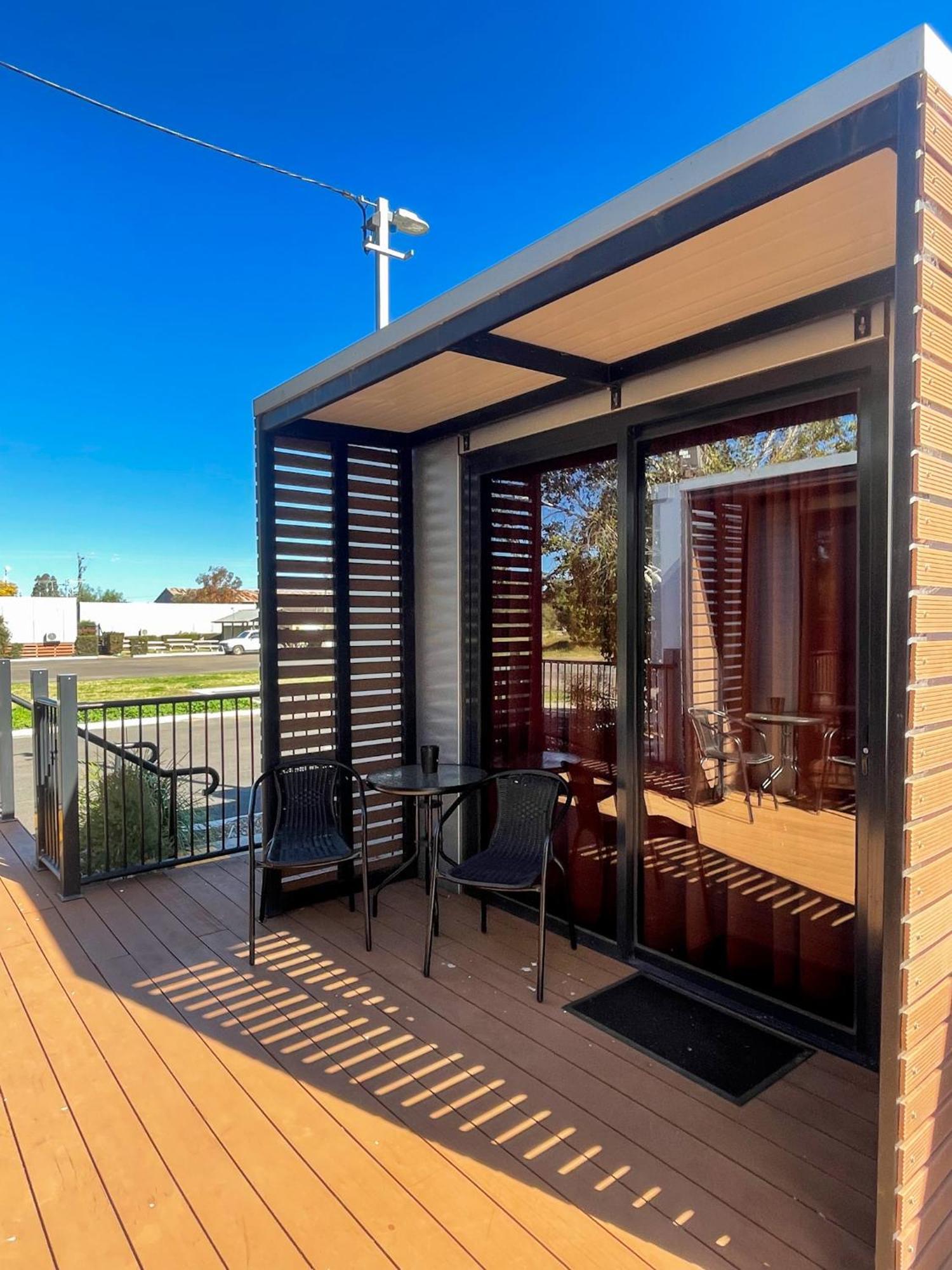 Мотель Roma Aussie Tourist Park Экстерьер фото