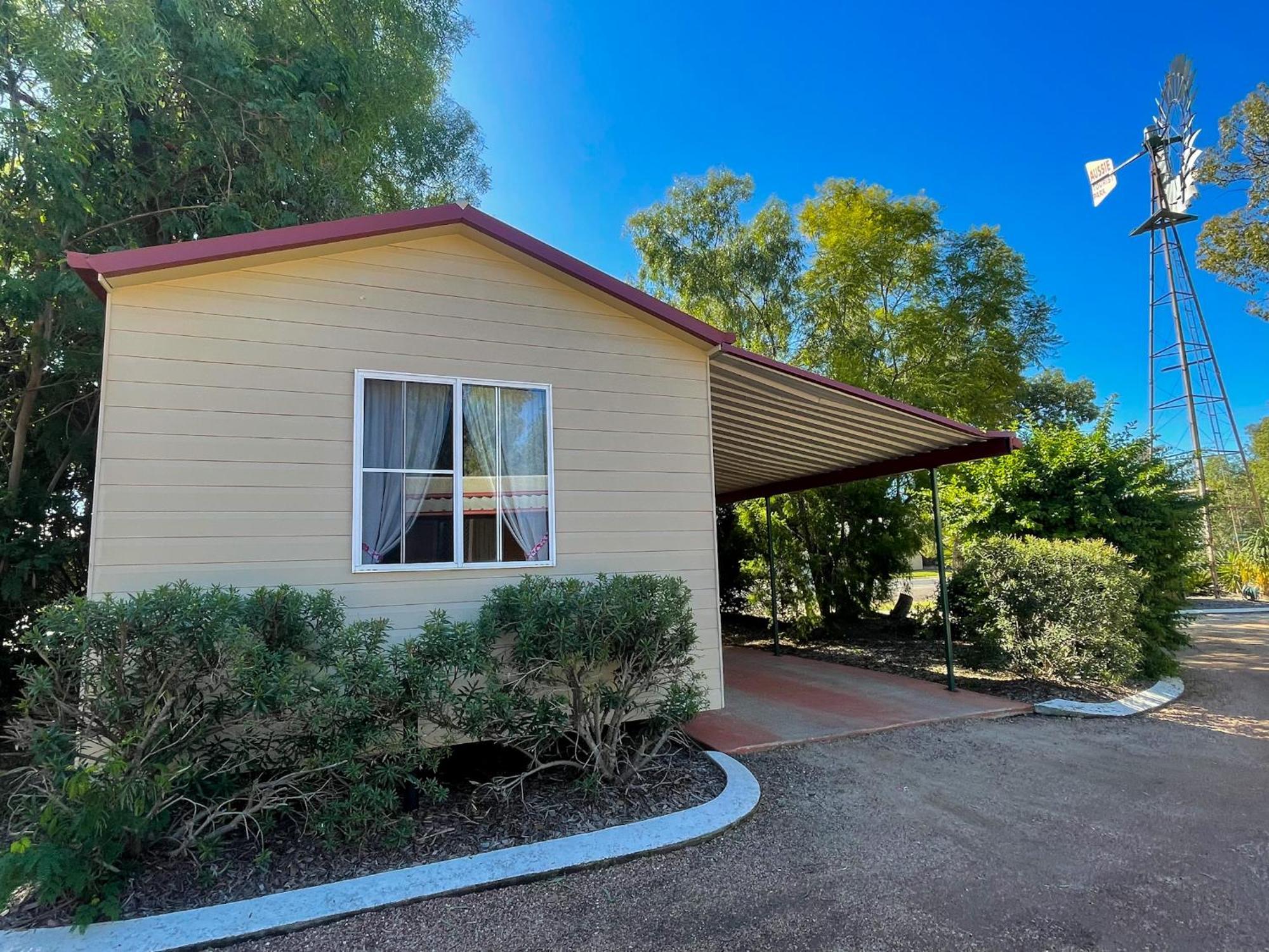 Мотель Roma Aussie Tourist Park Экстерьер фото